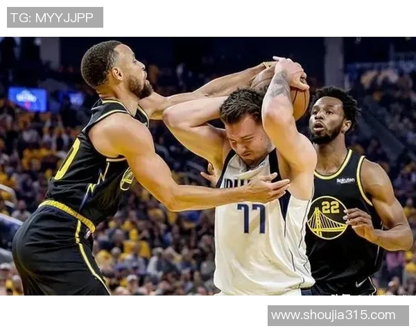 重庆篮球队逆袭之路揭秘:从低谷到巅峰的奋斗与荣耀 重庆篮球队逆袭之路揭秘:从低谷到巅峰的奋斗与荣耀