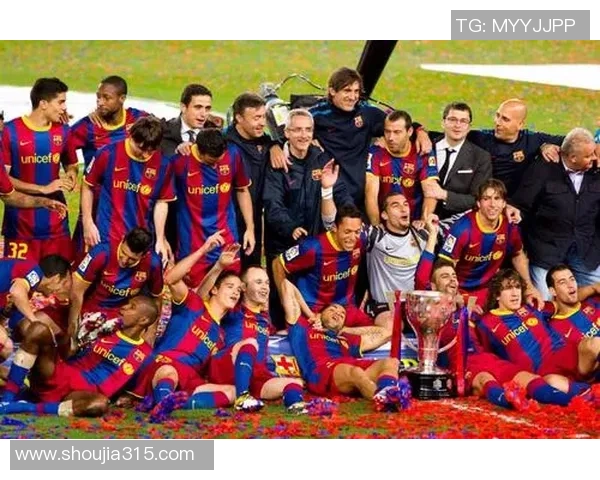 荷南队足球明星的崛起与荣耀之路：从青涩少年到赛场传奇