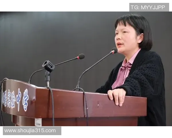 重庆篮球队的拼搏历程与荣耀时刻全景回顾